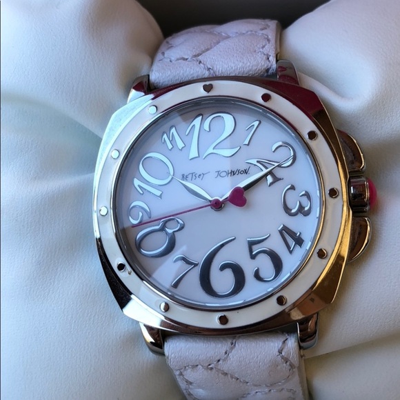 Betsey Johnson Accessories - Betsey Johnson White Leather Quilted Watch IOB EUC